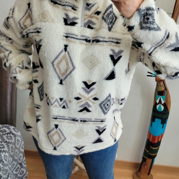 LAST 1 CAMPER Soft Tribal Quarter Zip Pullover - Picture 10 of 15